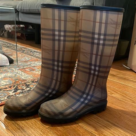 fake burberry rain boots sale